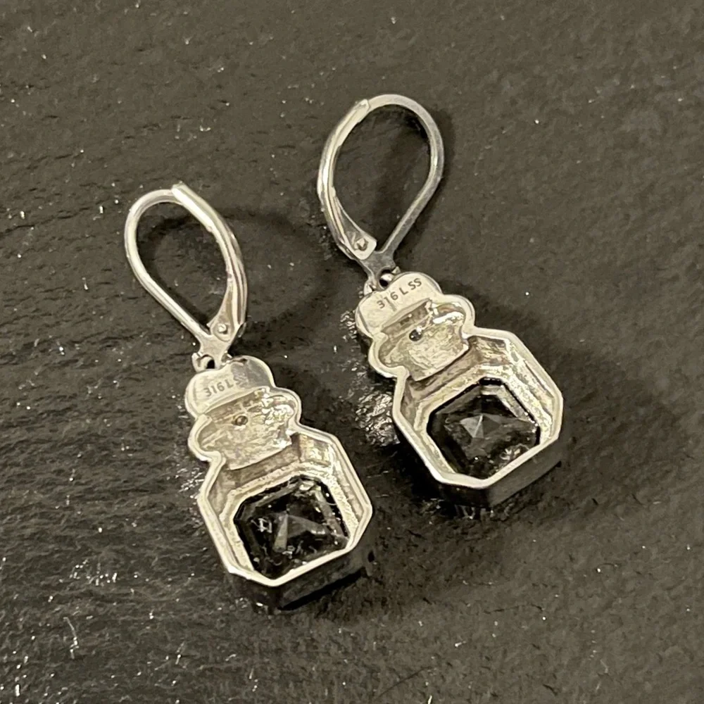 Black Princess Cut Onyx Scroll Detail Earrings Marked 316 SS Lever Back Hooks